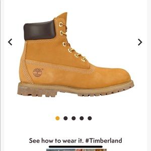 Woman’s Timberland Classic 6 boots